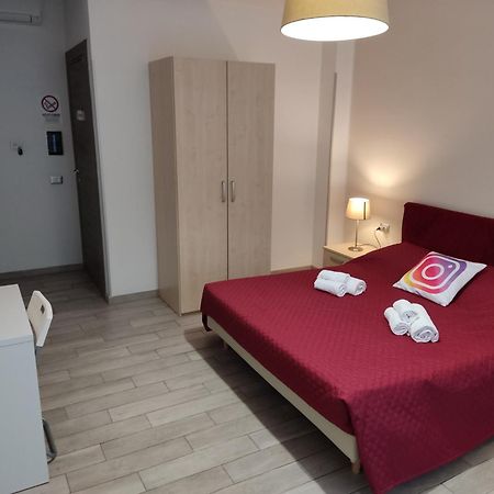 Guest House Web Room Pisa Exterior foto